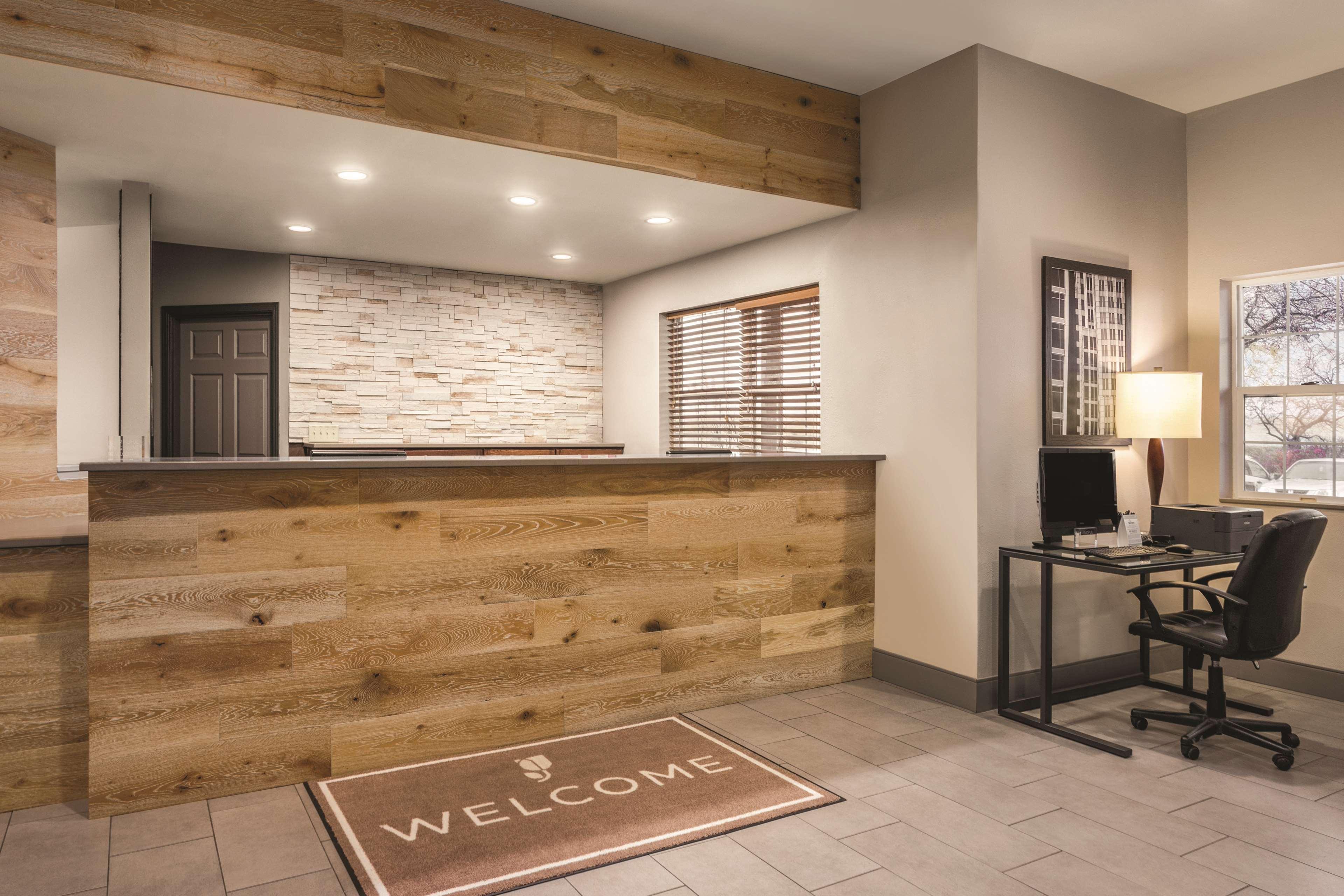 Country Inn & Suites By Radisson, Dakota Dunes, Sd Zewnętrze zdjęcie